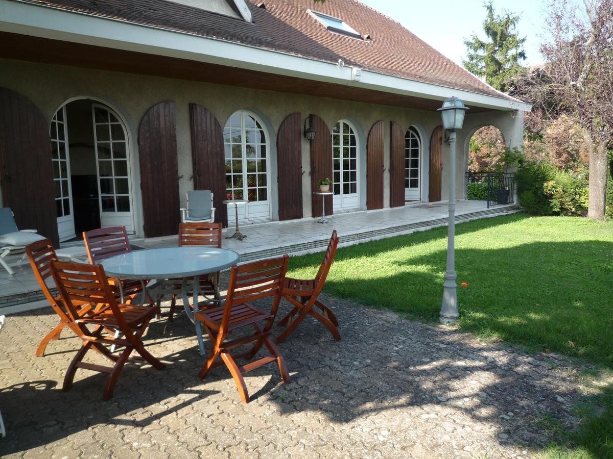 Bed and Breakfast La Maison Des Bonheurs Rillieux-la-Pape Экстерьер фото