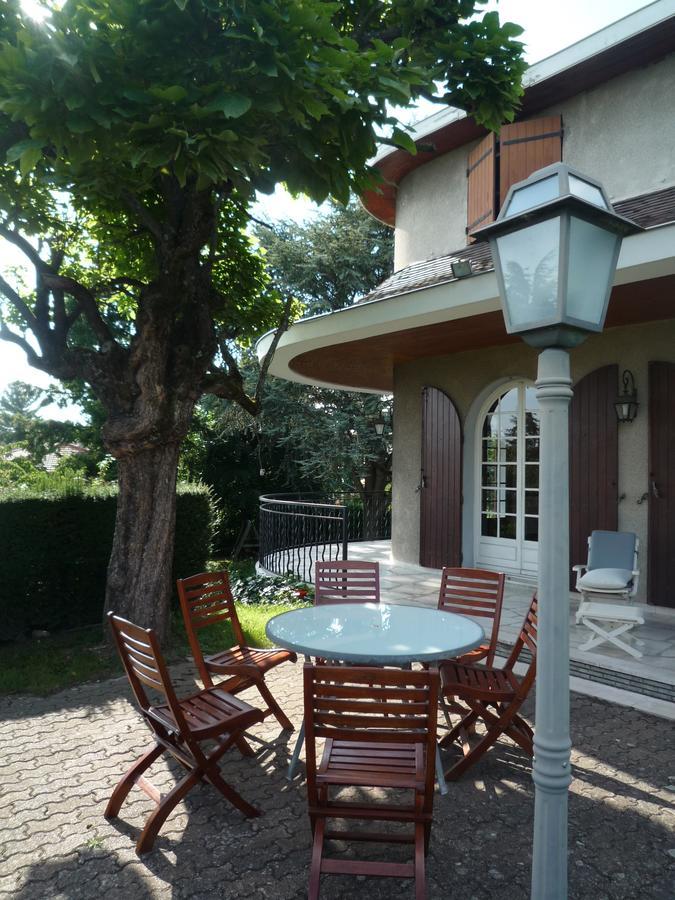 Bed and Breakfast La Maison Des Bonheurs Rillieux-la-Pape Экстерьер фото